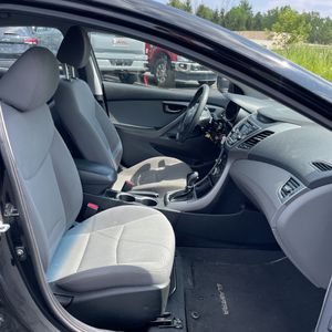 2016 Hyundai ELANTRA SE thumbnail 32
