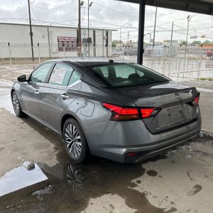 NISSAN ALTIMA SV FWD - 5