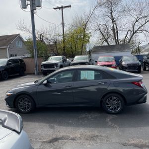 HYUNDAI ELANTRA SEL - 3