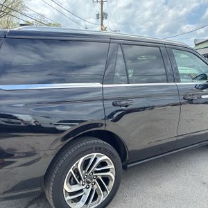 LINCOLN NAVIGATOR RESERVE - 9