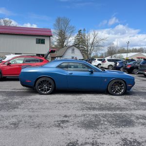 DODGE CHALLENGER R/T SCAT PACK - 10