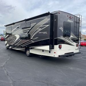 FORD E-450 CUTAWAY - 5