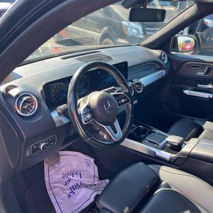 صورة 37 لـ 2021 Mercedes-BENZ GLB