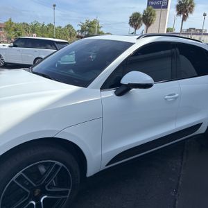 PORSCHE MACAN BASE - 2