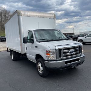 FORD E-450 CUTAWAY - 8