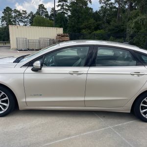 2017 FORD FUSION HYBRID S — фото 4