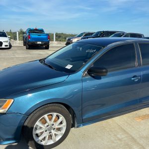 صورة 2 لـ 2015 Volkswagen JETTA 1.8T SE