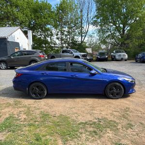 HYUNDAI ELANTRA SEL - 10