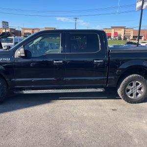 FORD F-150 XLT - 4