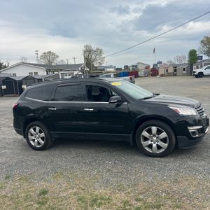 CHEVROLET TRAVERSE LT - 10