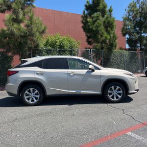 2017 Lexus RX 350 BASE — фото 10