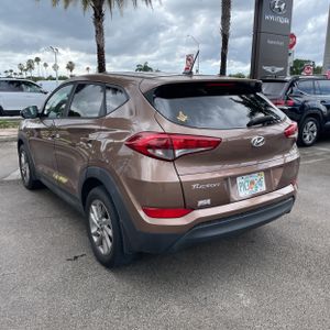 HYUNDAI TUCSON SE - 5