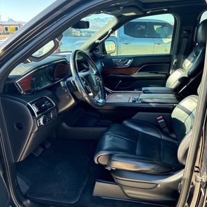 صورة 31 لـ 2020 Lincoln NAVIGATOR RESERVE