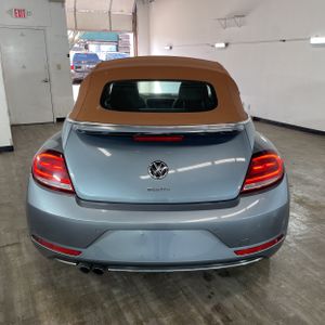 VOLKSWAGEN BEETLE CONVERTIBLE 2.0T FINAL EDITION SEL - 7