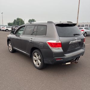 صورة 5 لـ 2013 Toyota HIGHLANDER LIMITED