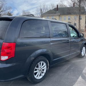 DODGE GRAND CARAVAN SXT - 9