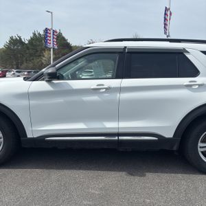 FORD EXPLORER XLT - 4