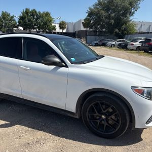 2019 ALFA Romeo STELVIO AWD — миниатюра 13