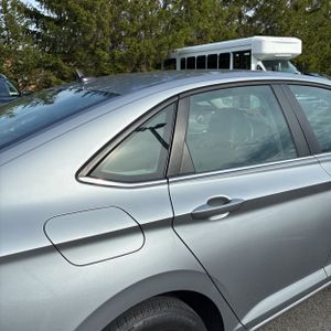 VOLKSWAGEN JETTA SE - 9