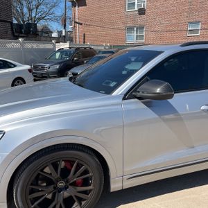 AUDI SQ8 PREMIUM PLUS - 2