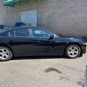 DODGE CHARGER SXT - 10