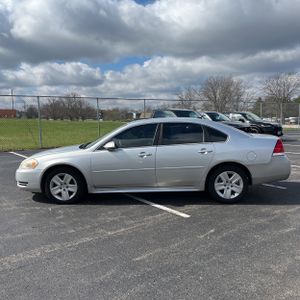 CHEVROLET IMPALA LS - 3