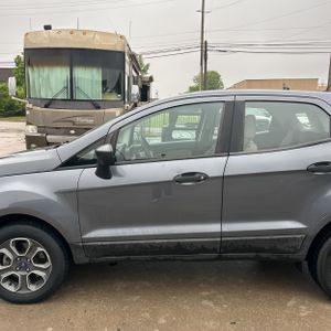 FORD ECOSPORT S - 4