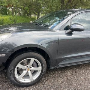 صورة 2 لـ 2017 Porsche MACAN BASE