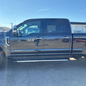 FORD F-350 SUPER DUTY LARIAT - 4