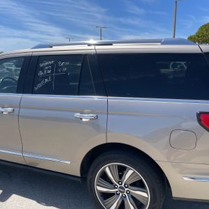 LINCOLN NAVIGATOR RESERVE - 6