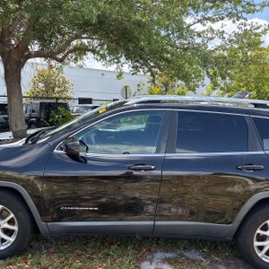 JEEP CHEROKEE LATITUDE - 4