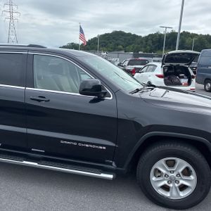2014 JEEP GRAND CHEROKEE LAREDO — миниатюра 13