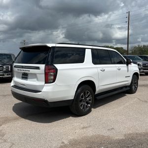 CHEVROLET SUBURBAN Z71 - 8