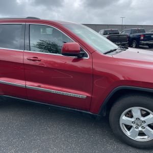 2011 JEEP GRAND CHEROKEE LAREDO — миниатюра 13