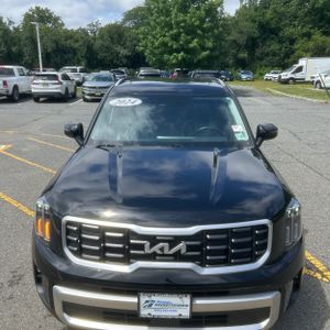 صورة 15 لـ 2024 KIA TELLURIDE S