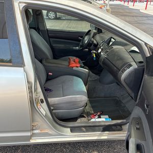 2005 Toyota PRIUS BASE thumbnail 32