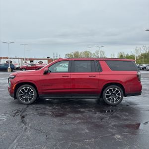 CHEVROLET SUBURBAN RST - 3