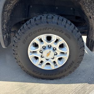 2023 Chevrolet SILVERADO 2500HD LT — миниатюра 18