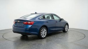 صورة 7 لـ 2023 Chevrolet MALIBU LT