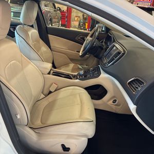صورة مصغرة 32 لـ 2016 Chrysler 200 C