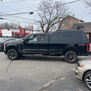 FORD F-350 SUPER DUTY LARIAT - 3
