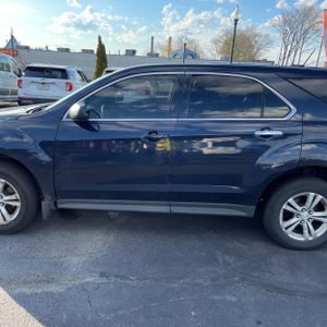 CHEVROLET EQUINOX LS - 4