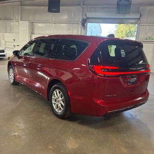 CHRYSLER PACIFICA SELECT - 5