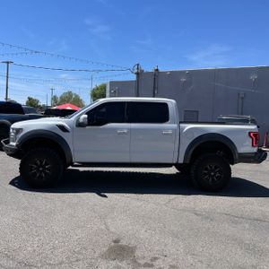 FORD F-150 RAPTOR - 3