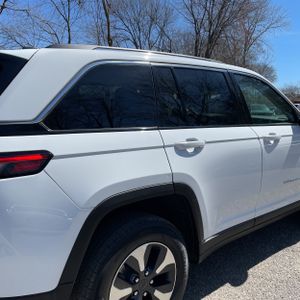 JEEP GRAND CHEROKEE 4XE - 9