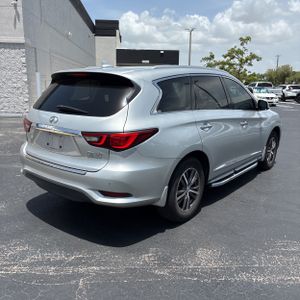 صورة 8 لـ 2019 Infiniti QX60 LUXE