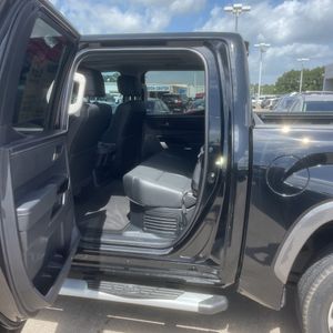 2023 Toyota TUNDRA LIMITED HV thumbnail 34