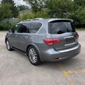 2017 Infiniti QX80 — фото 5