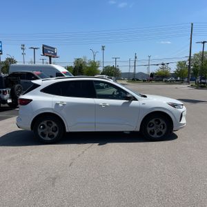 FORD ESCAPE ST-LINE - 10