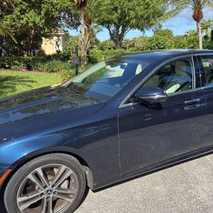 MERCEDES-BENZ E-CLASS - 2